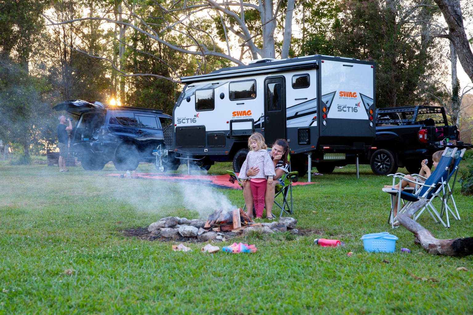 Family Of 4 Enjoying The Best Family Caravan In A Swag Sct16 Caravan.